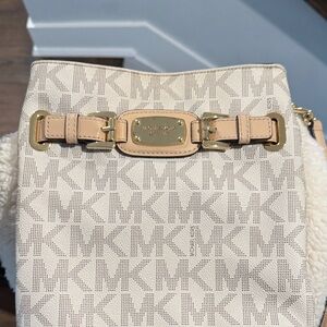 Michael Kors Cream and Gold Crossbody Bag